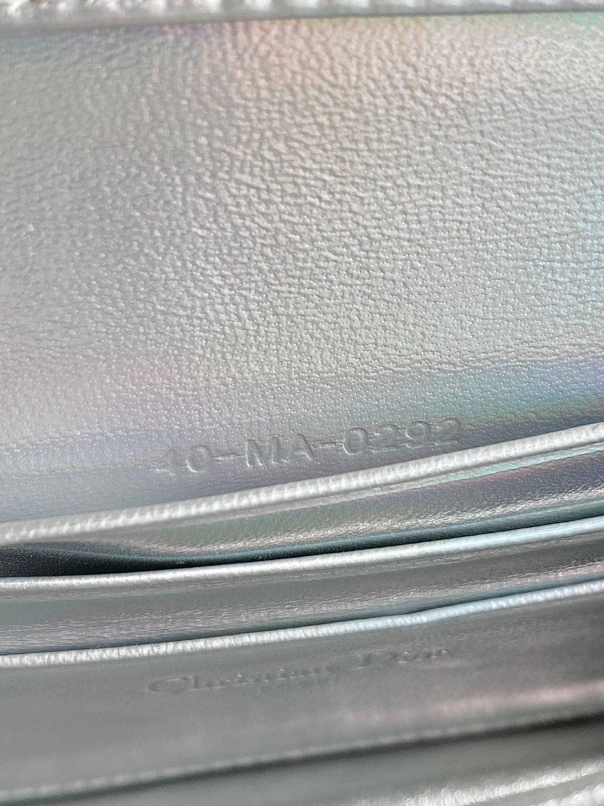 LADY 21 CHAIN BAG IN SILVER LAMBSKIN