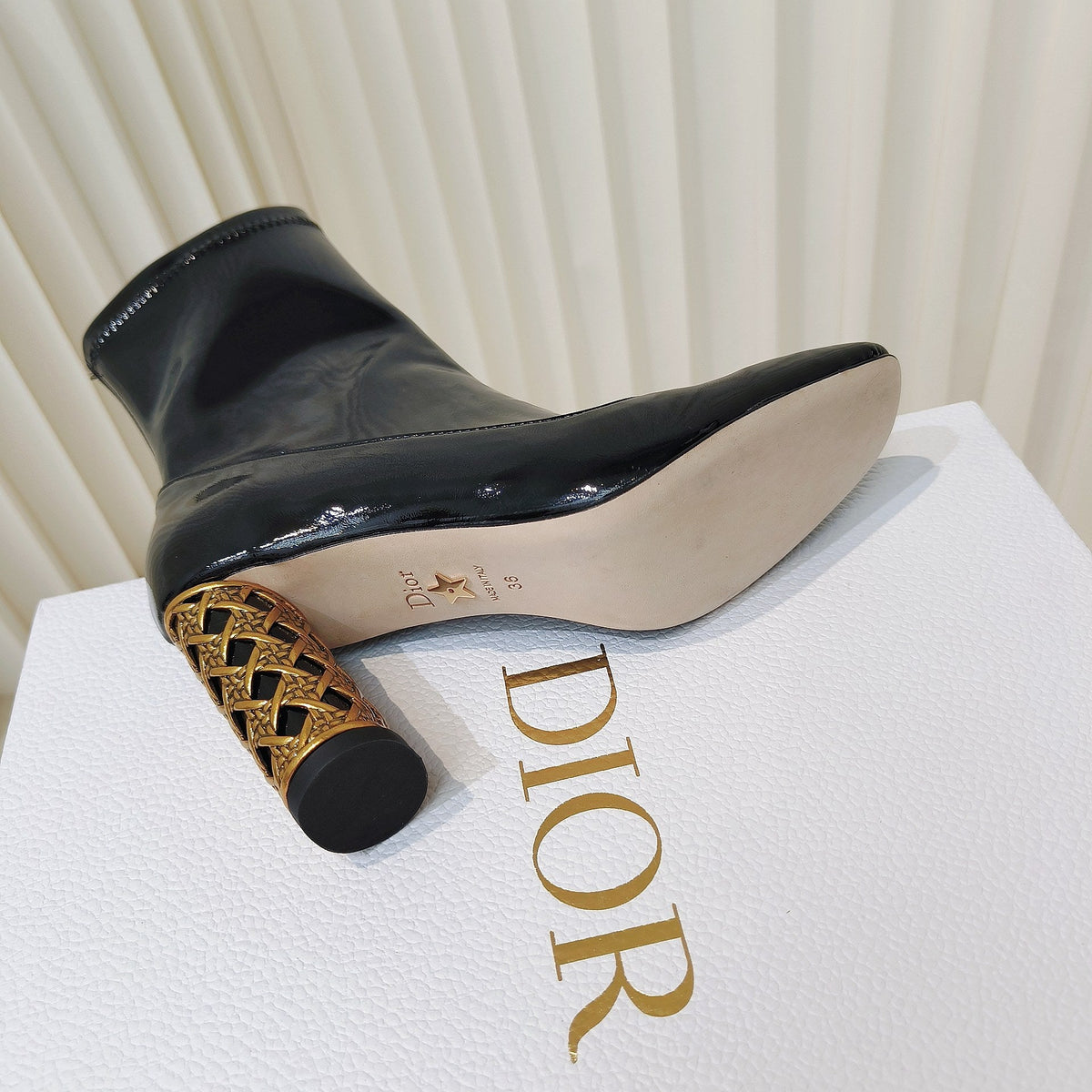 CD Icon Heeled Ankle Boot 80mm In Glossy Black Cowhide 111384