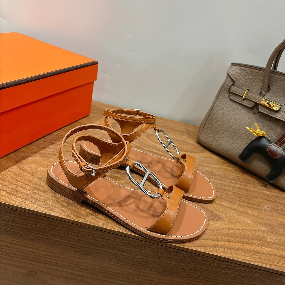HM 26ss Sandals Camel Brown Genuine Leather 638534