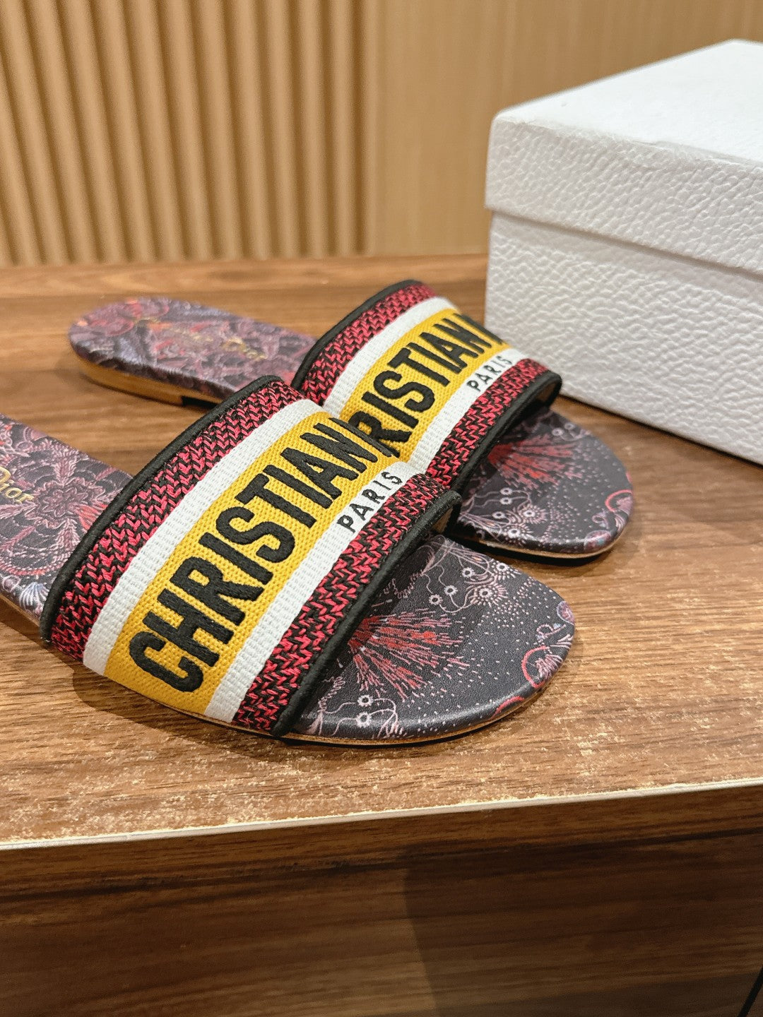 CD 26s Slide Sandals In Multicolor Toile Print Logo