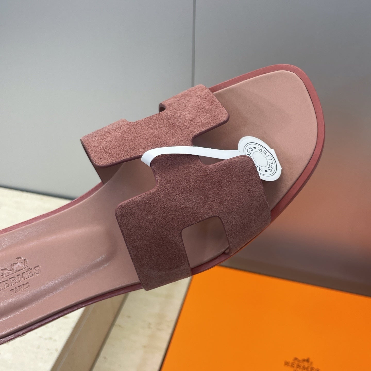 HM 26ss Oran Sandals Dusty Rose Suede Cowhide 607205