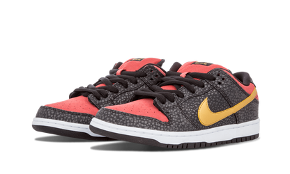 SB Dunk Low Premium QS "Walk Of Fame" 504750 076