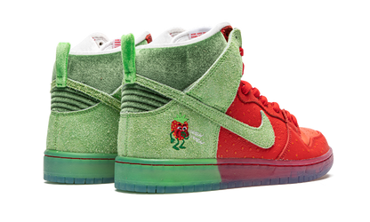 SB Dunk High "Strawberry Cough" CW7093 600