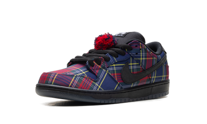 SB Dunk Low "Nardwuar" II1493 600