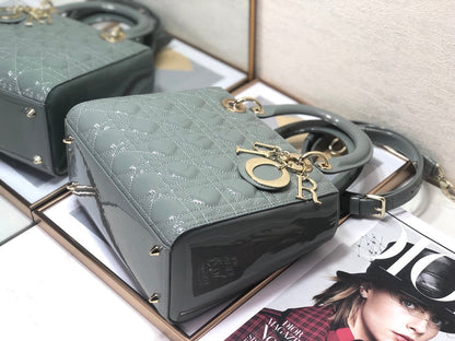 medium lady 24 grey patent calfskin