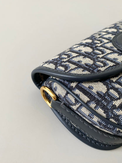medium cd east west bobby 22cm blue oblique canvas
