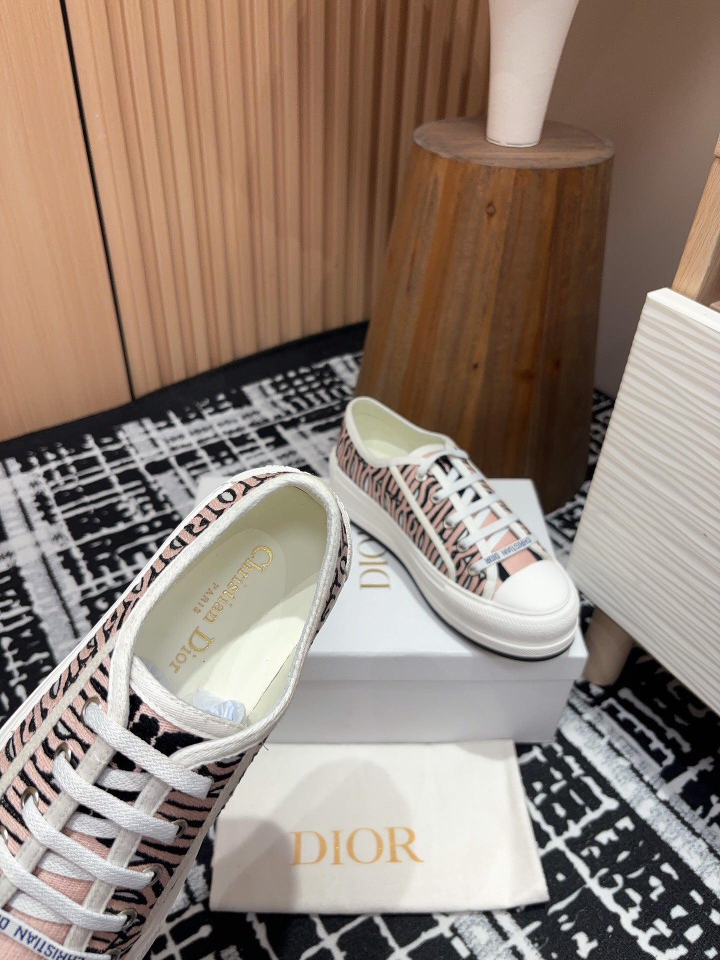 CD Walk'n'Dior Platform Sneaker Pale Pink Miss Canvas