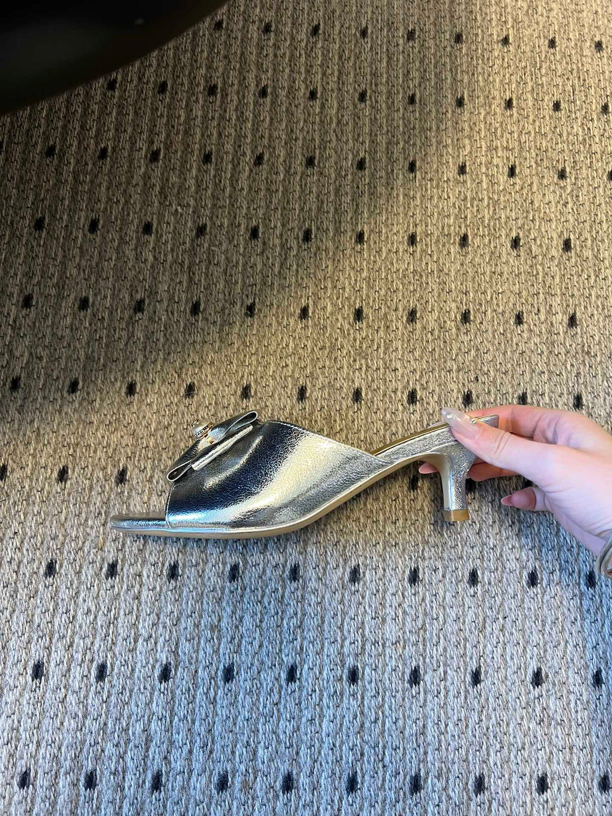CC 26s High-Heeled Slides 60 Metallic Sliver Cowhide 627183