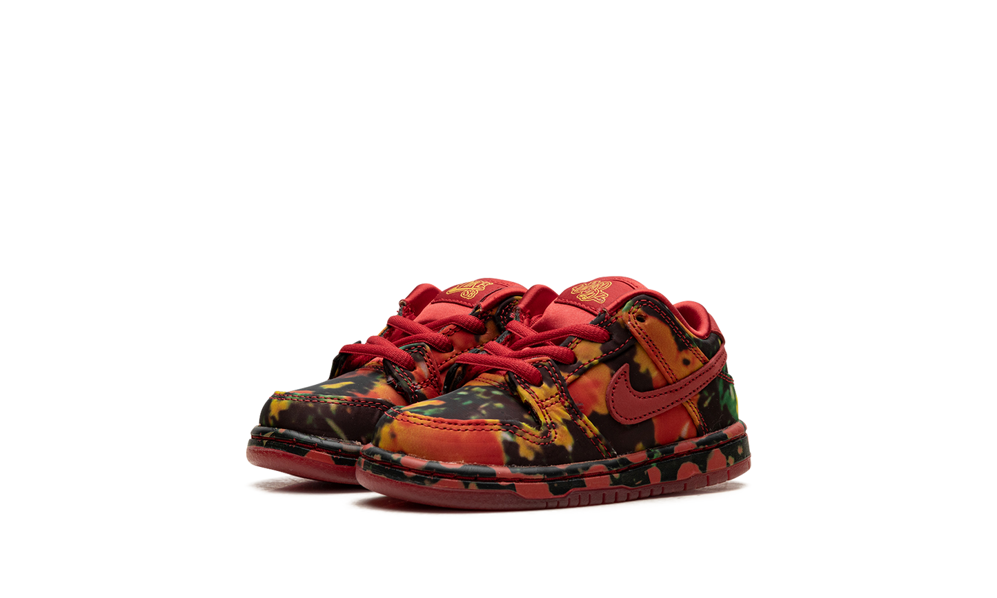 SB Dunk Low TD "The Wizard Of Oz" FZ1237 600