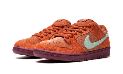 SB Dunk Low Pro Prm "Mystic Red" DV5429 601