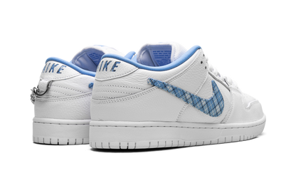 SB Dunk Low "Nicole Hause" FZ8802 100