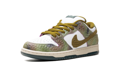 SB Dunk Low "Alexis Sablone - Chameleon" HJ3386 300