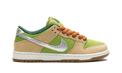 SB Dunk Low "Escargot" FQ7585 200