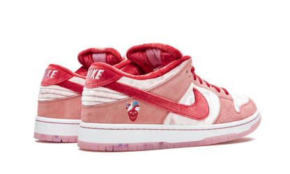 SB Dunk Low Pro "StrangeLove" CT2552 800