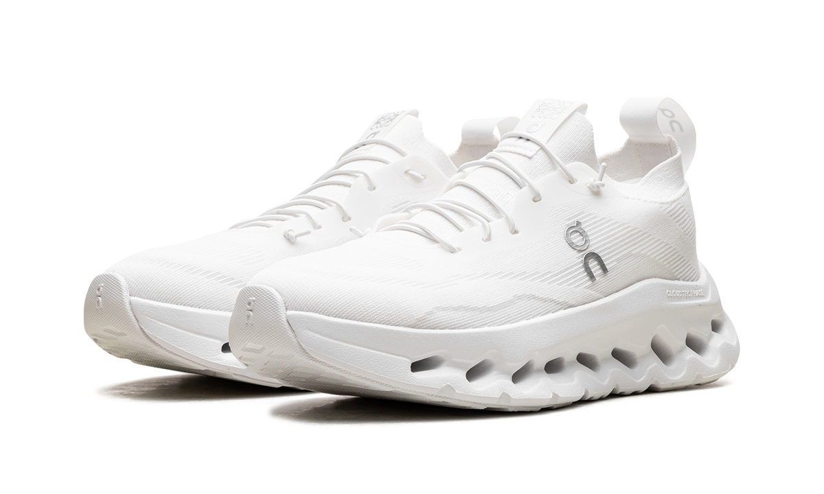 Cloudtilt WMNS "LOEWE All White" 3WD30310108