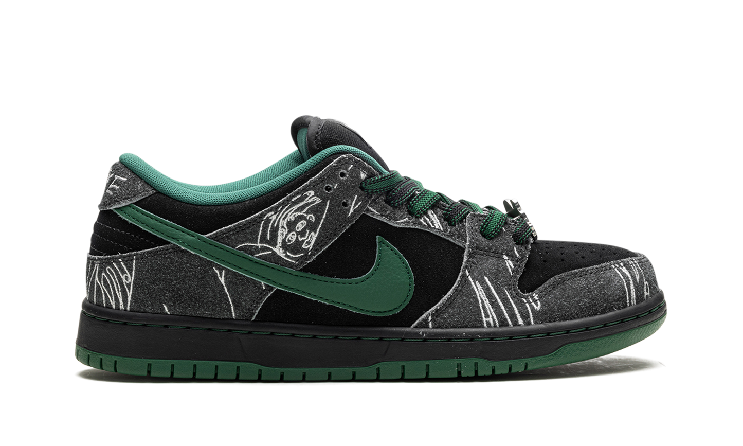 SB Dunk Low "There Skateboards" HF7743 001