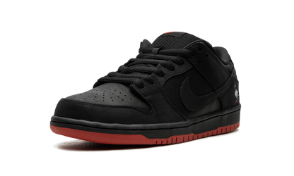 SB Dunk Low TRD QS "Black Pigeon" 883232 008