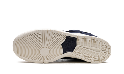 SB Dunk Low "Midnight Navy/Desert Ochre" DX6775 400