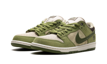 SB Dunk Low "Yuto Horigome - Matcha" HF8022 300