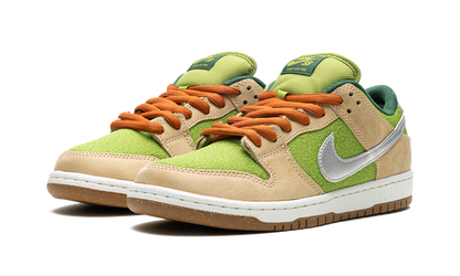 SB Dunk Low "Escargot" FQ7585 200