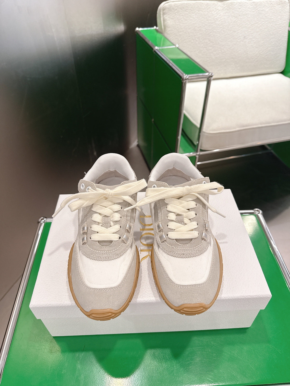 CD Tech Sneakers White Pale Taupe Cowhide Mesh Suede 562671