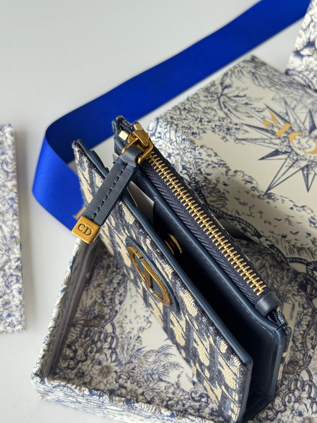 CD 30 Montaigne Dahlia Wallet 12cm Blue Fabric & Calfskin Jacquard
