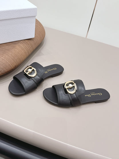 CD 30 Montaigne Slide Black Calfskin 738229