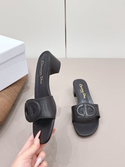 CD 26s Round-Toe Sandals 4.5cm Black Calfskin 738233