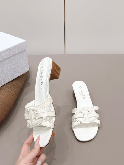 CD 26s D-Club Sandal 4.5cm White Calfskin 738244