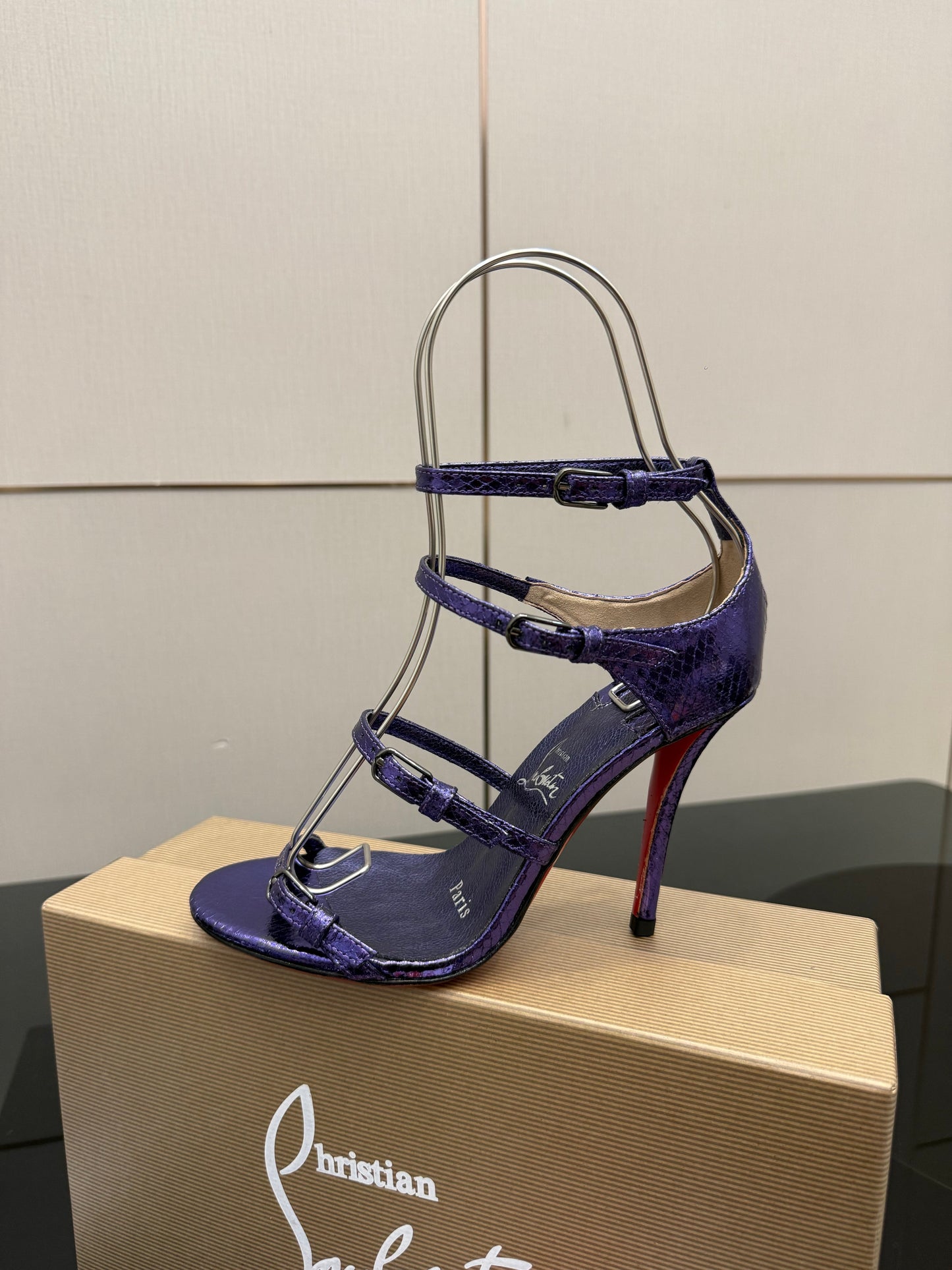 Christian Louboutin Loubigirl Spikes 100mm Sandal Grained PatentLeather 828167