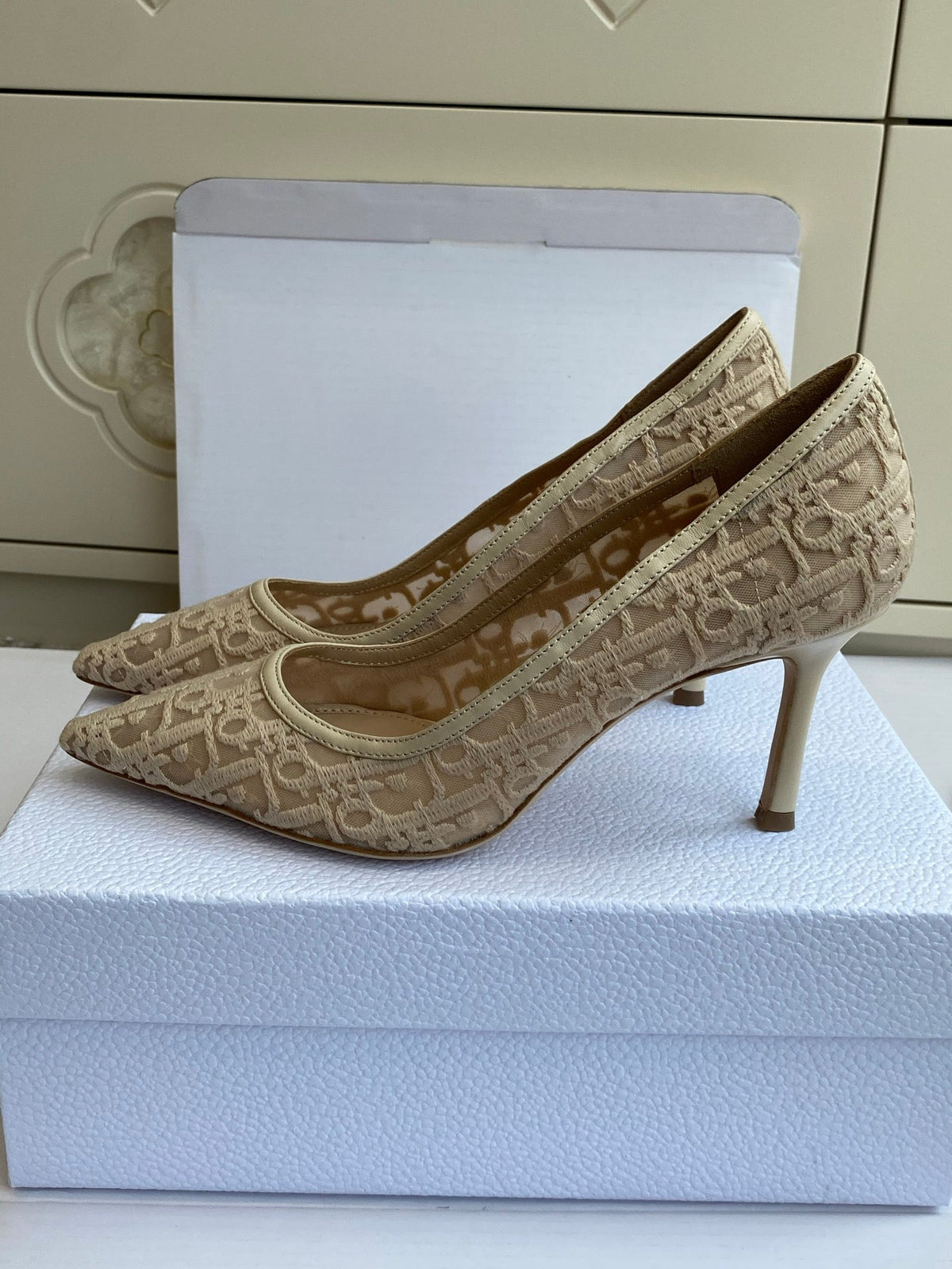 CD 26s Adioable Pump 8cm Monogram Beige Mesh Lambskin 909644
