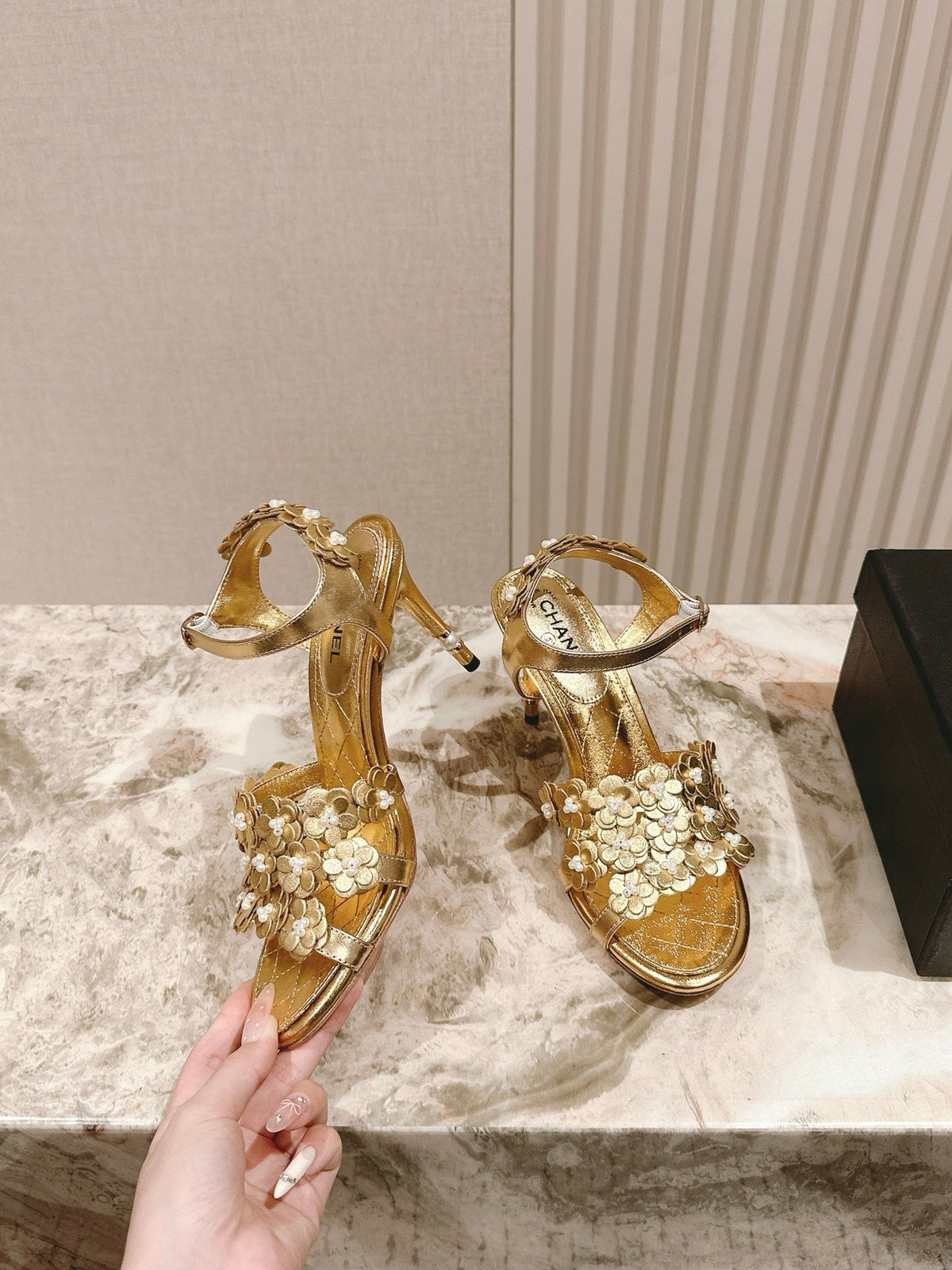 CC 26s Floral Sandals 75 Sheepskin 658464
