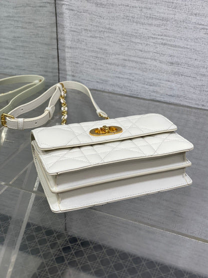 CD Miss Caro 17 Bag White Calfskin 226494