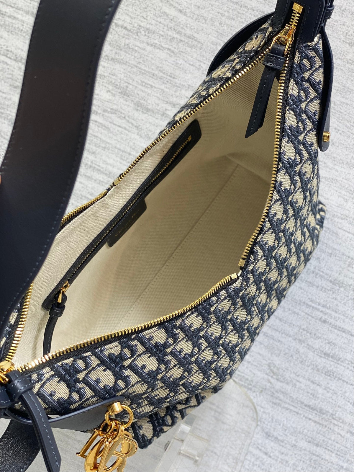 Dior 2025 Voyage Bag 28cm Navy Blue mix Beige Canvas Leather 270574