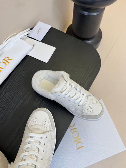 Dior 25 Star Sneaker White Suede Cowhide 530614