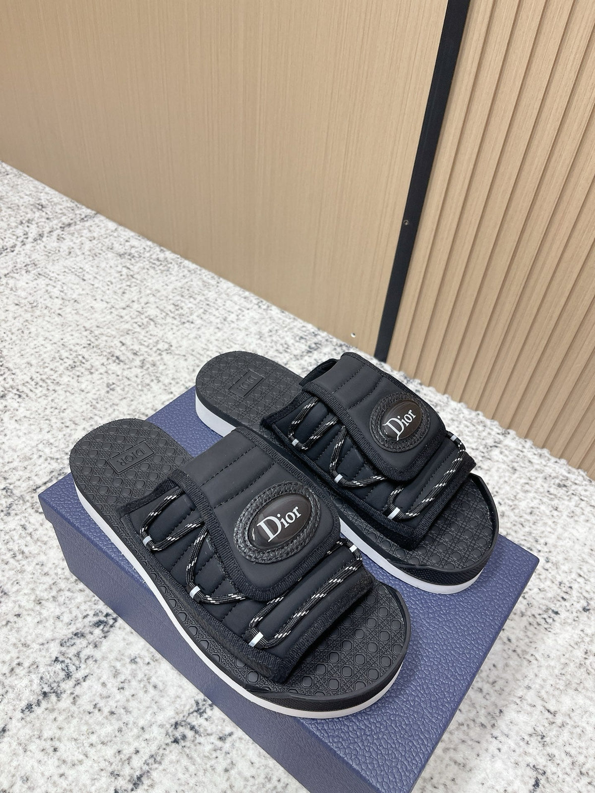 CD Men's Alpha Sandals Black Rubber Fabric 752391