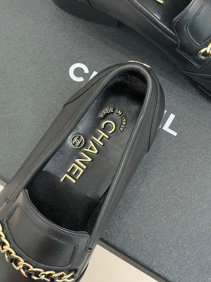 CC 26 Loafer Black Calfskin 610018