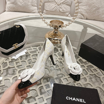 CC 26s High Heels Pump 85 White Black Wool Fabric 627018