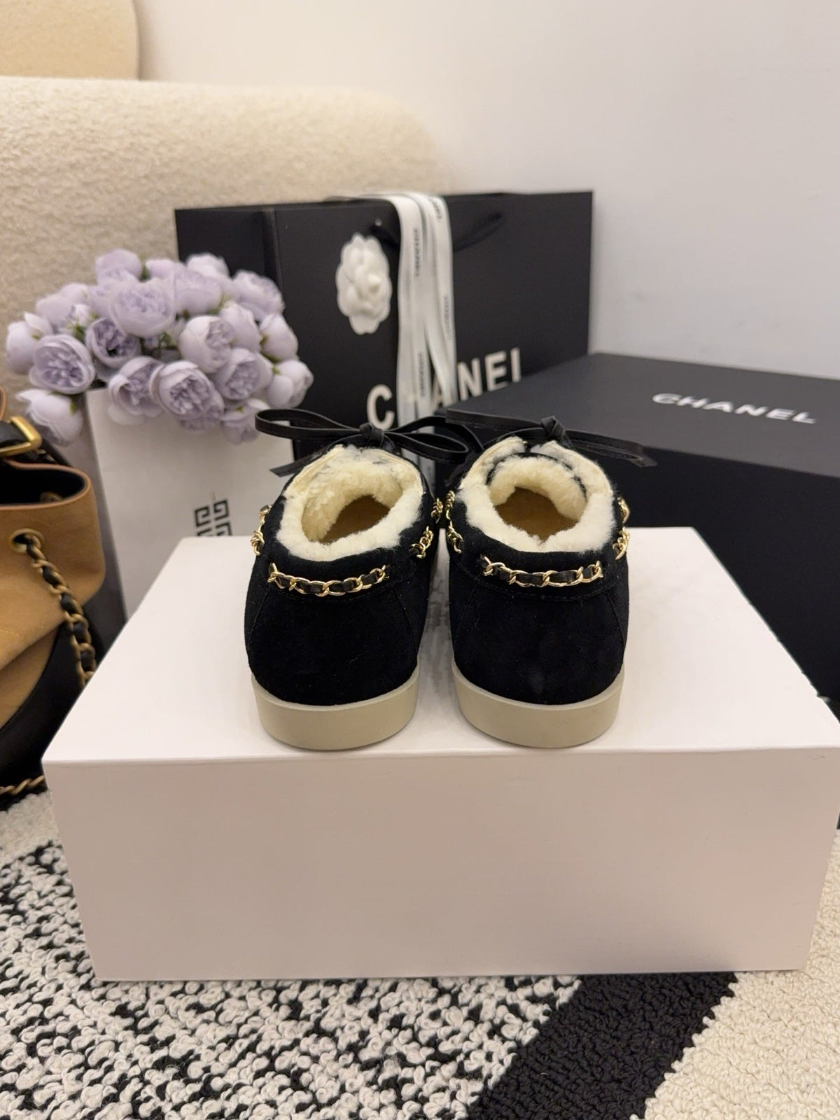 CC 26 Shearling Loafer Black White Suede Wool 588713