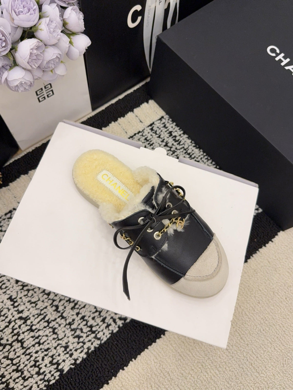 CC 26 Shearling Slip-on Loafer Black White Leather Wool 588719