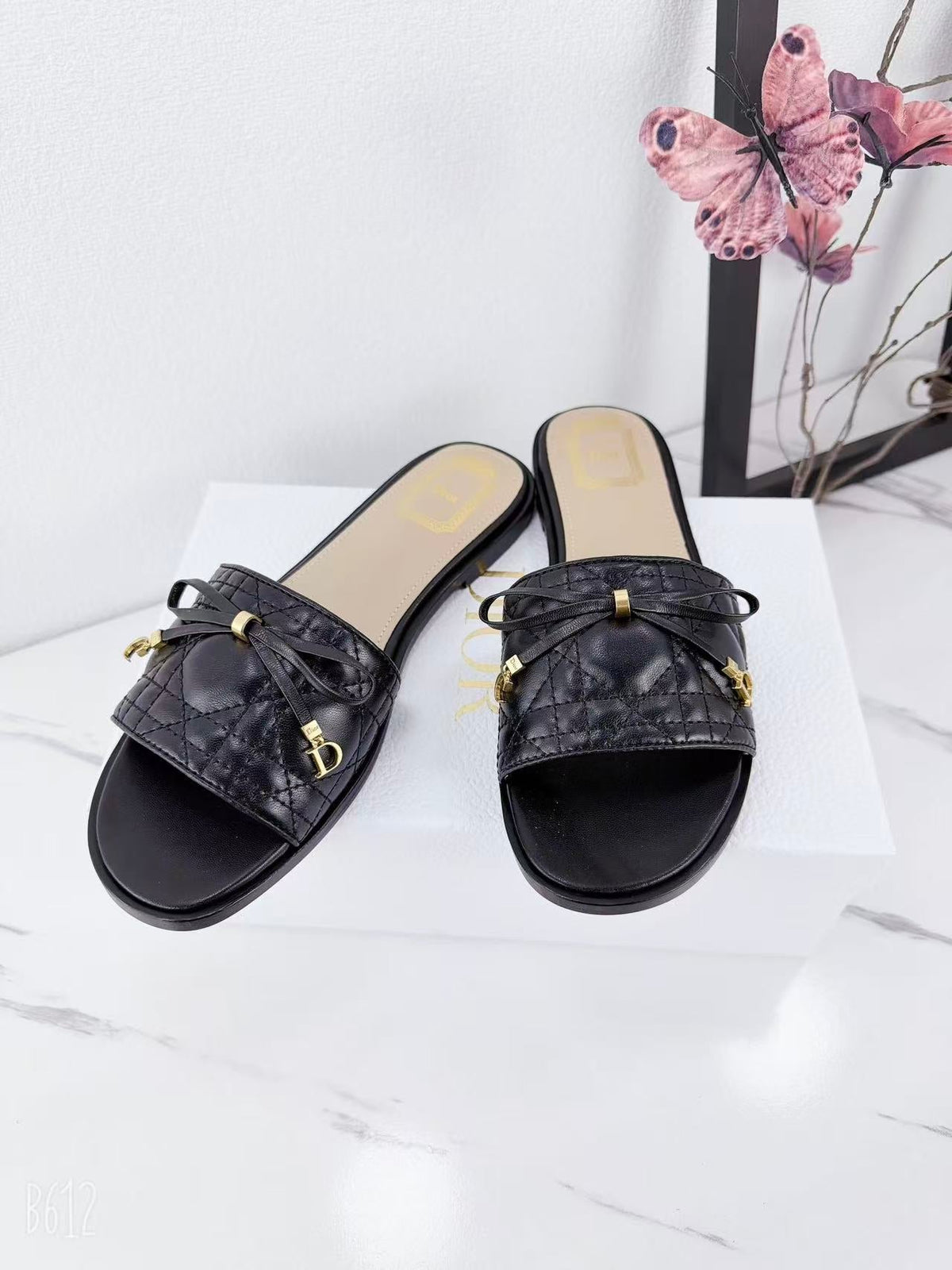 CD 26s Slippers Cowhide
