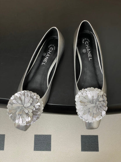 CC 26 Flower-shaped Ballet Flat Silver Sheepskin 593166