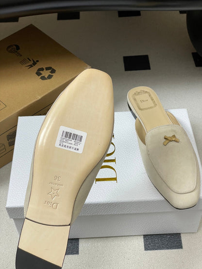 CD 26 Bow Mules Ivory Beige Suede Cowhide 632594