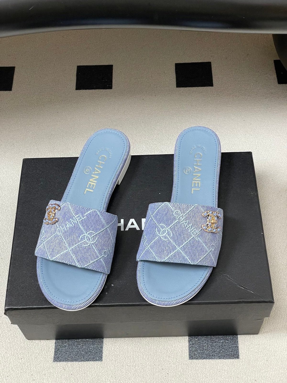CC 26s Flat Sandals Blue Canvas Sheepskin Double C 649506