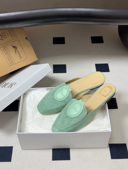 CD Médaillon Mule Mint Green Suede 834913
