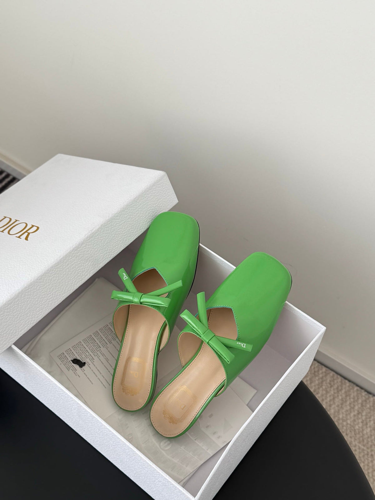 CD 26 Mary Jane Slippers Green Patent Leather 605826