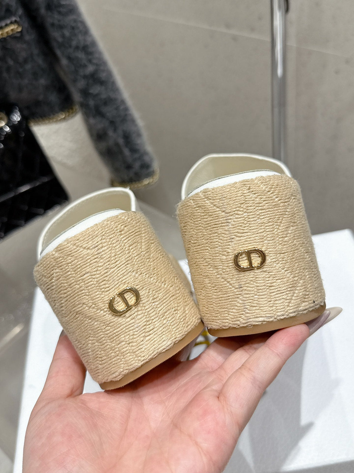 CD 26s Platform Sandal 65 White Beige Leather 636356
