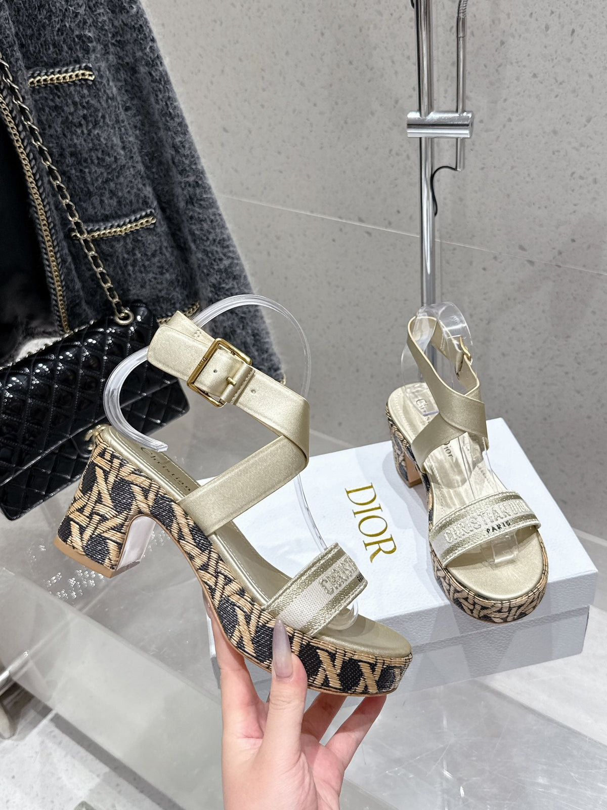CD 26s Platform Sandal 70 Gold Champage Cowhide 636362