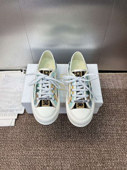 CD 25s Walk'n' Sneaker In Multicolor Dior Oblique Embroidered Cotton