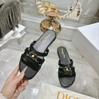 CD 26 Flat Sandals Black Leather 592262